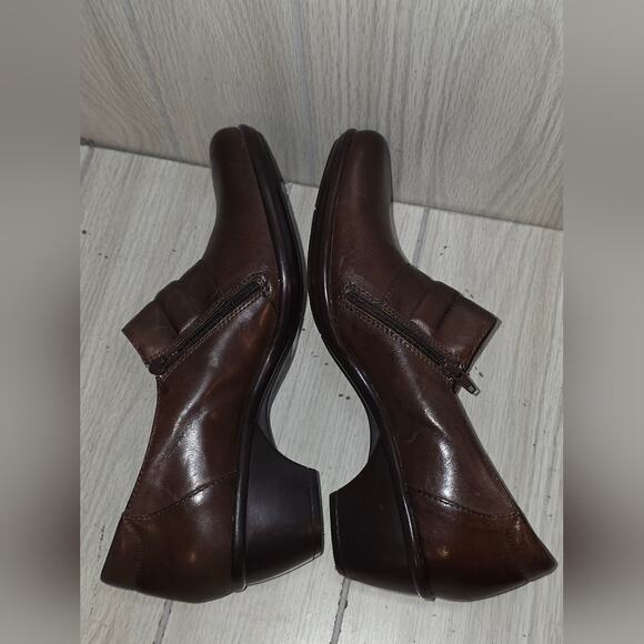 Clarks Womens Brown Leather Clogs Size  11 2" Heel Fairy Witchy  Cottage Boho - Picture 5 of 8